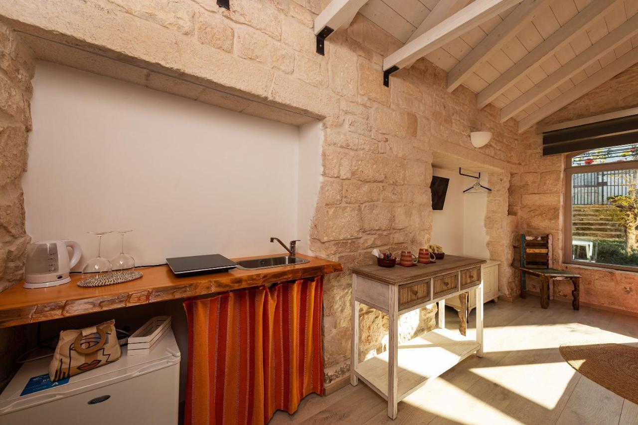 Trulli In Corte 2*